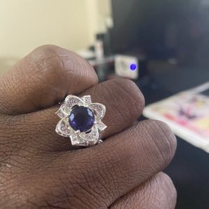 Lotus round cut Amethyst ring